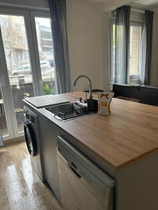 Piso Deluxe Con Balcon Cerca Del Casco Viejo Bilbau Exterior foto